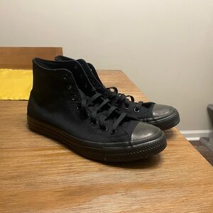 Men’s converse